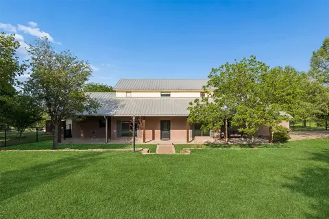 108 S Remuda Ct, Fort Worth, TX 76108
