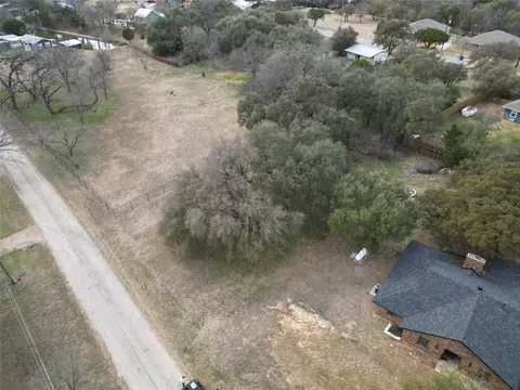 616 W Aquarius Ct, Granbury, TX 76049