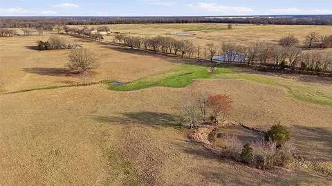 36200 County Line Rd, Sumner, TX 75486 photo 4