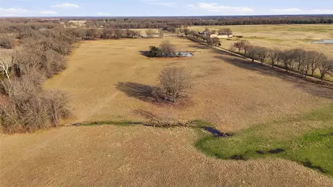 36200 County Line Rd, Sumner, TX 75486 photo 5