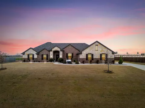 161 Highgate Dr, Venus, TX 76084