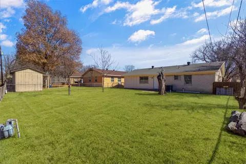 Exterior - 1419 Cascade St, Mesquite, TX 75149 photo 6 of 6