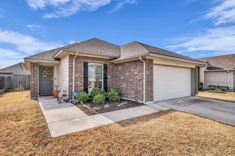 4141 Riata Ranch Rd, Waco, TX 76705