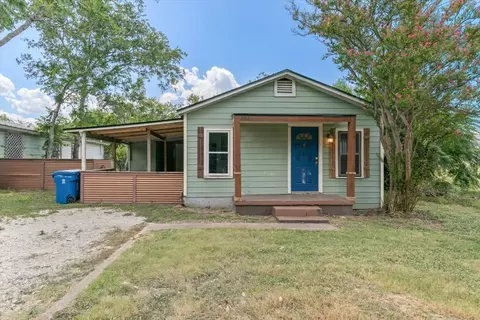 304 S Colorado St, Whitney, TX 76692