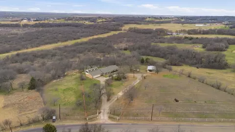 8295 Singleton Rd, Midlothian, TX 76065