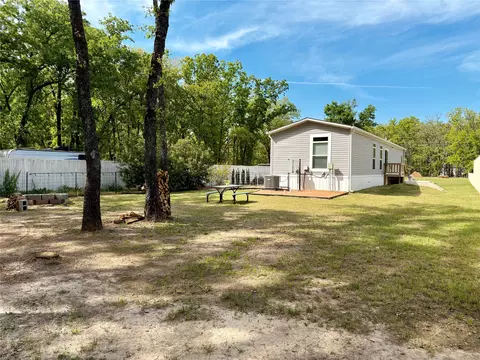 229 Forest Lane Dr #B, Mabank, TX 75156
