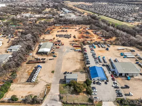 3550 S Main St, Fort Worth, TX 76040 photo 2