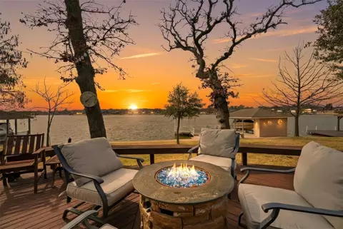 143 Blackfoot Trl, Lake Kiowa, TX 76240