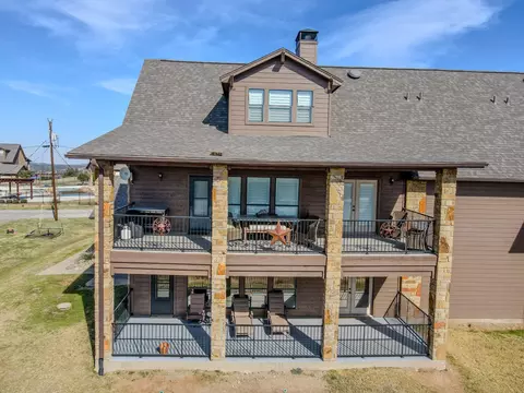 1204 Eagle Pt, Graford, TX 76449