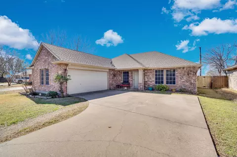 105 Autumn Trl, Red Oak, TX 75154