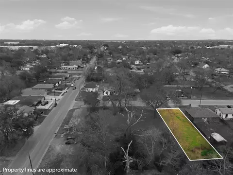 1212 Preston St, Waco, TX 76704