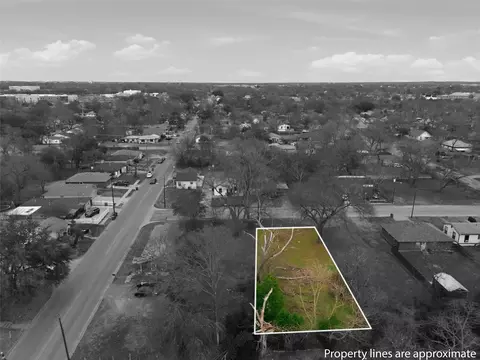 1218 Preston St, Waco, TX 76704