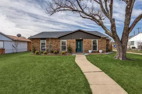 1913 Northwind Ct, Garland, TX 75040