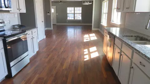 Entry Way - 107 Scurlock Ave, Cleburne, TX 76031 photo 1 of 2