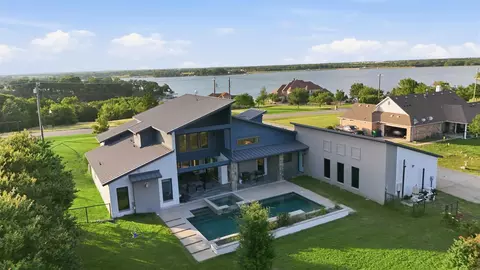 211 Hunter Pass, Waxahachie, TX 75165