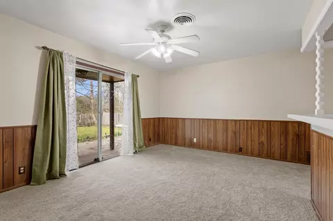 Living - 125 Mark Dr, Denison, TX 75021 photo 5 of 5