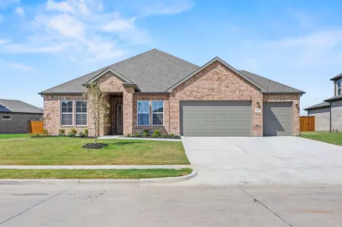 615 Landry Ln, Forney, TX 75126