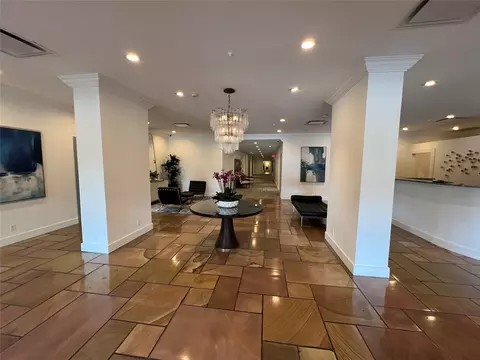 3883 Turtle Creek Blvd #907, Dallas, TX 75219
