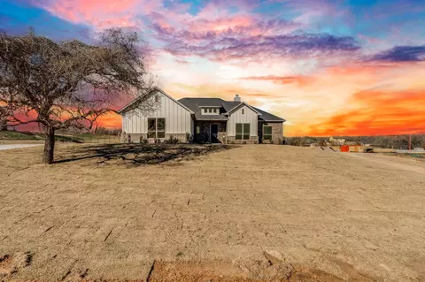 7017 Ranch View Pl, Springtown, TX 76082