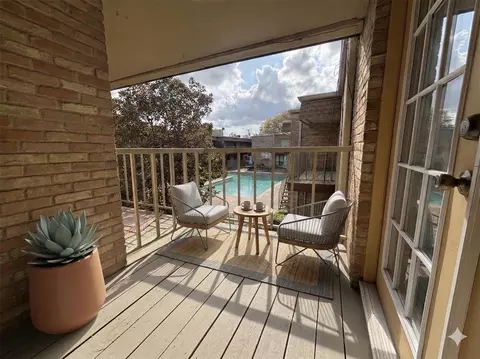 5930 Birchbrook Dr #204, Dallas, TX 75206