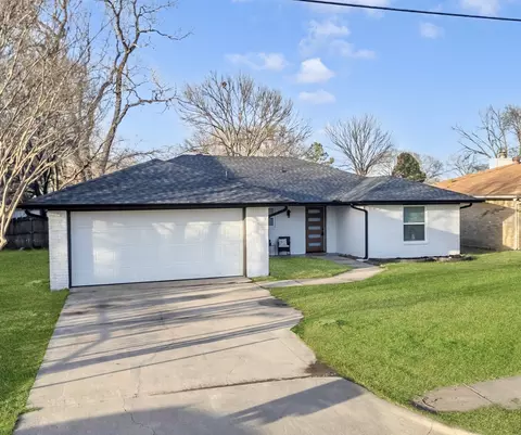 3131 Trent St, Irving, TX 75061