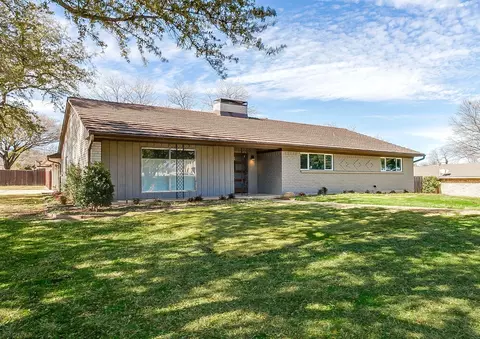 6940 Bal Lake Dr, Fort Worth, TX 76116