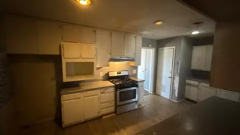 Kitchen - 927 Powell Rd, Mesquite, TX 75149 photo 2 of 2