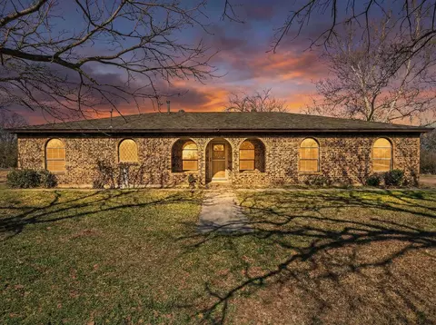 8812 Lipan Hwy, Lipan, TX 76462