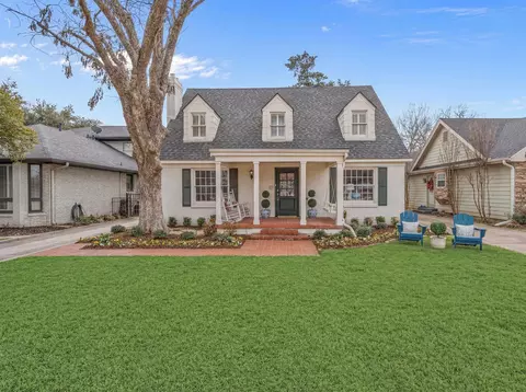 3717 Bellaire Dr S, Fort Worth, TX 76109