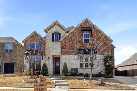 7933 Woodside Trl, North Richland Hills, TX 76182