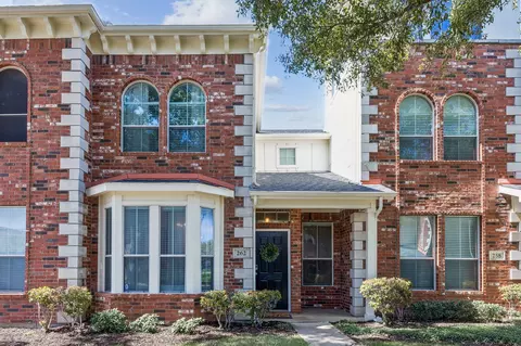262 Legends Dr, Lewisville, TX 75057