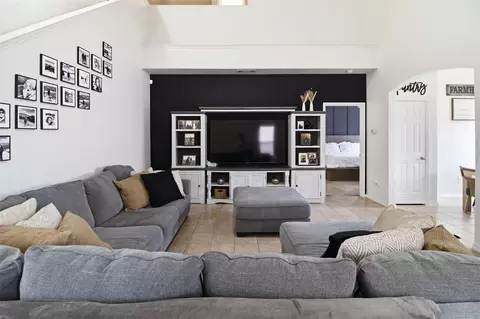 4105 Tiburon St, Fort Worth, TX 76106