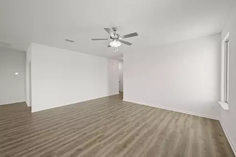 Living - 123 Toftrees Dr, Cleburne, TX 76031 photo 3 of 3