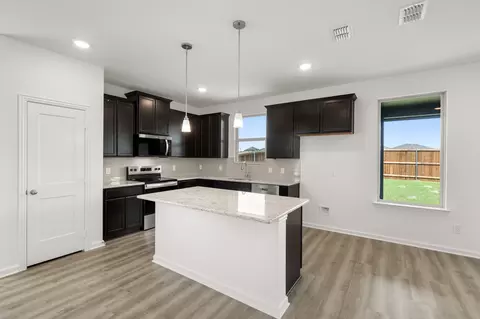 Kitchen - 123 Toftrees Dr, Cleburne, TX 76031 photo 2 of 4