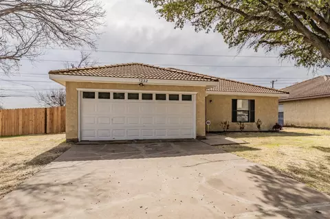 1232 Nelson Pl, Burleson, TX 76028
