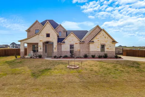 140 Highgate Dr, Venus, TX 76084