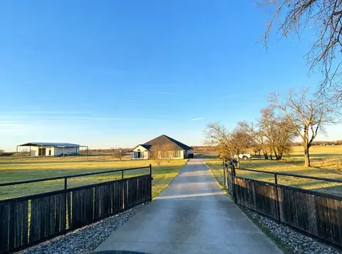 4600 Lone Star Rd, Poolville, TX 76487