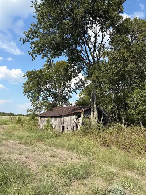 24200 County Rd, Roxton, TX 75477