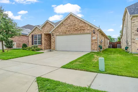 713 Windward Dr, Little Elm, TX 75068