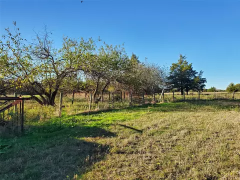 3721 Fm 1396 E, Ivanhoe, TX 75447 photo 9