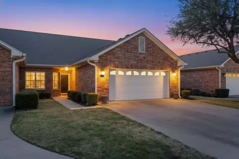 9119 Darby Ln, Waco, TX 76712