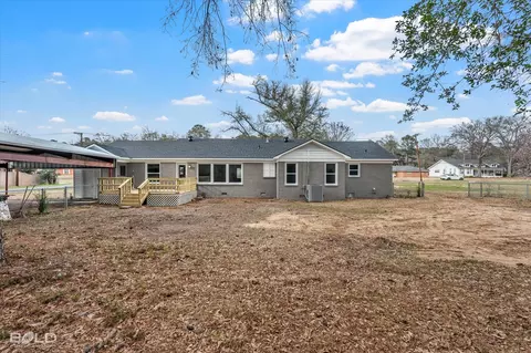 Exterior - 619 E Palmetto Ave, Plain Dealing, LA 71064 photo 5 of 6