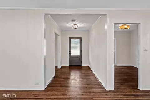 Entry Way - 619 E Palmetto Ave, Plain Dealing, LA 71064 photo 1 of 2