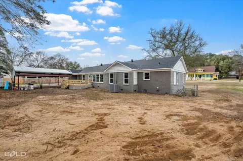 Exterior - 619 E Palmetto Ave, Plain Dealing, LA 71064 photo 6 of 6
