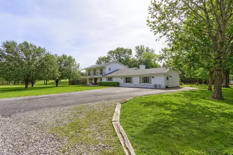 1566 Davy Ln, Denison, TX 75020