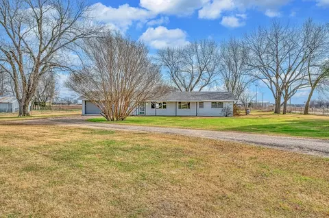 201 Old Steinbeck Rd, Waco, TX 76708