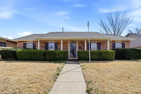 4304 Woodbluff Dr, Mesquite, TX 75150