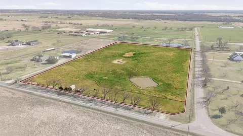 670 Welch School Rd, Collinsville, TX 76233