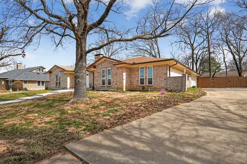 835 38th St SE, Paris, TX 75462