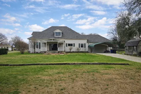 300 S Oak St, Lorena, TX 76655